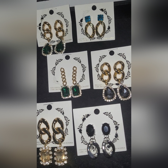 NEW CUBIC ZIRCONIA GOLD DIPPED EARING UNIQUE .CUSTOM MADE💎CHOOSE YOUR LETTER💠 - Picture 10 of 10